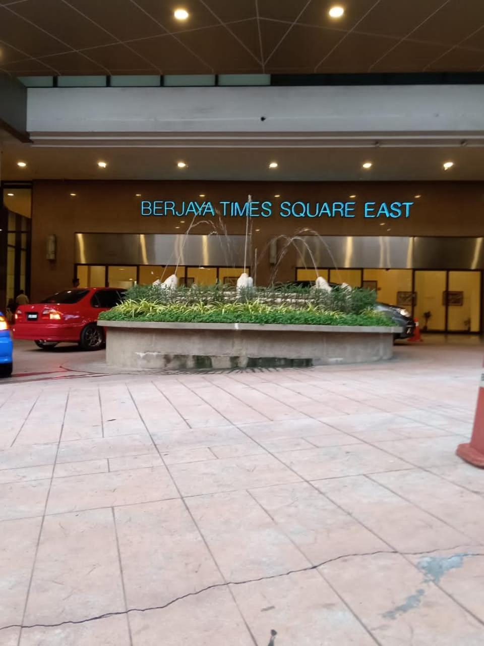 Welcome Service Skyline At Times Square * Kuala Lumpur