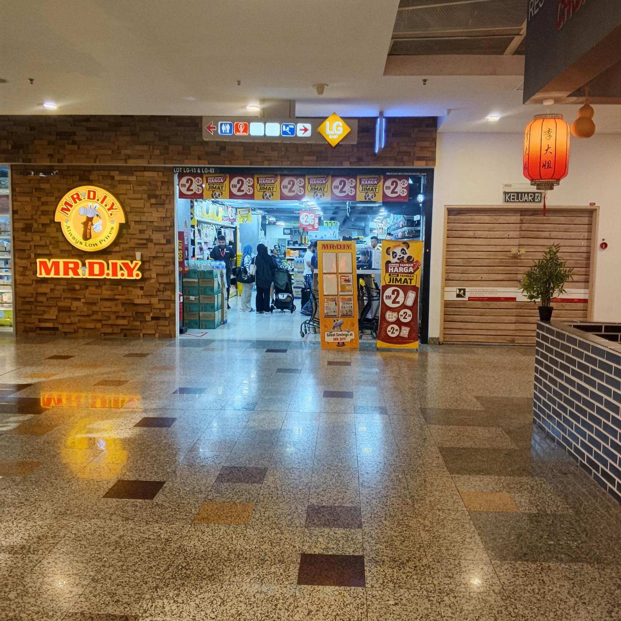 Welcome Service Skyline At Times Square * Kuala Lumpur